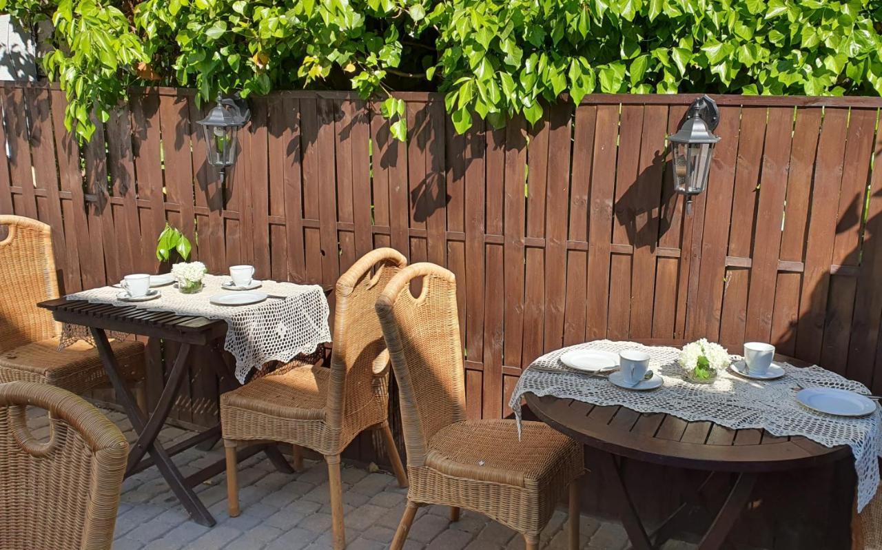 Babie Lato B&B Uniejow Dış mekan fotoğraf