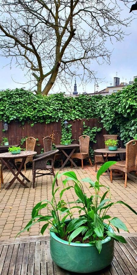 Babie Lato B&B Uniejow Dış mekan fotoğraf