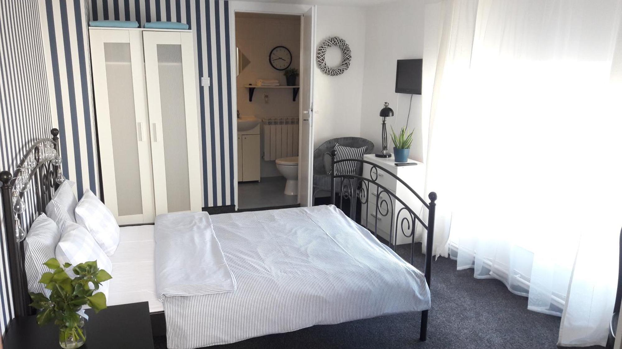 Babie Lato B&B Uniejow Dış mekan fotoğraf