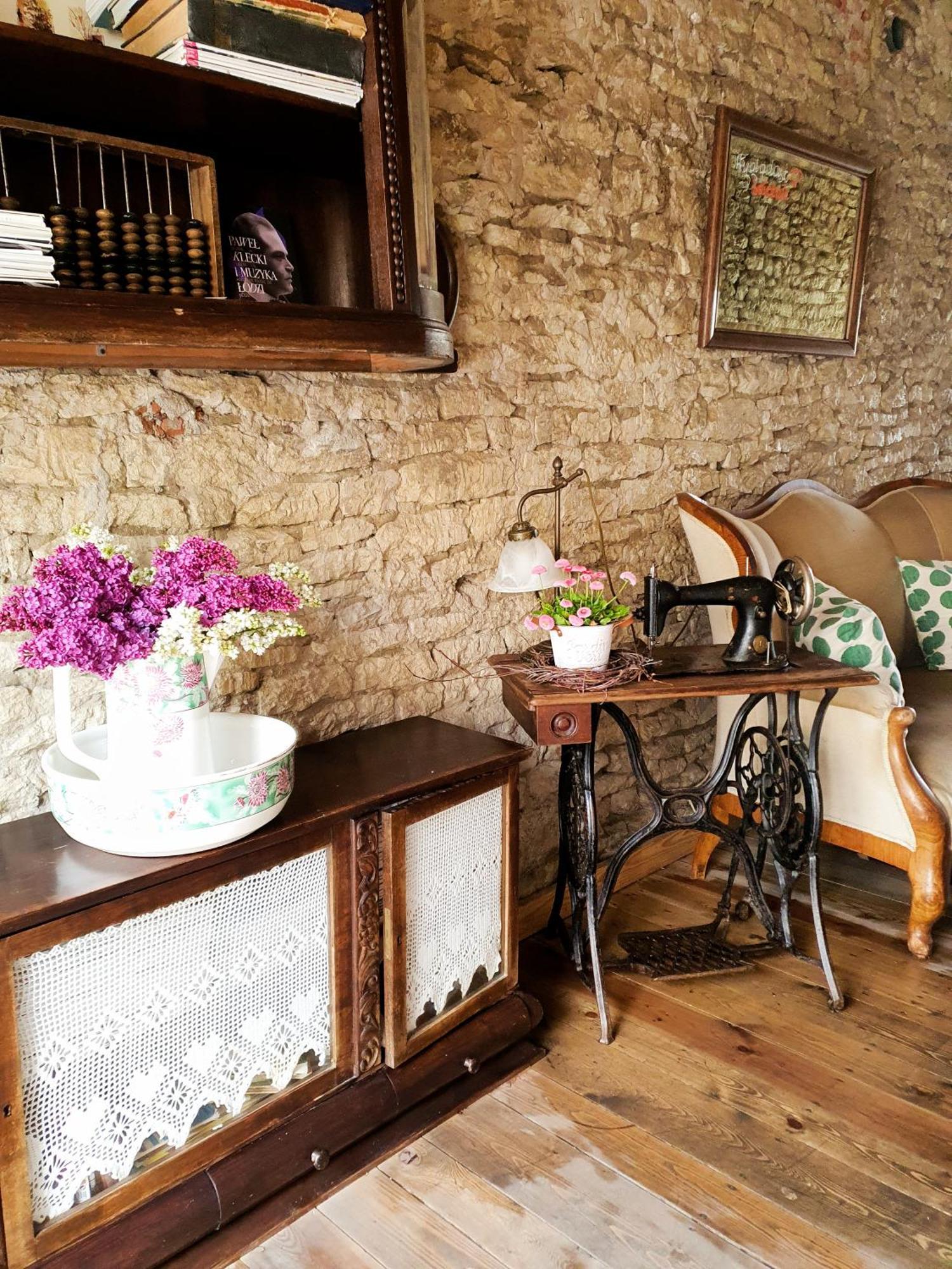 Babie Lato B&B Uniejow Dış mekan fotoğraf