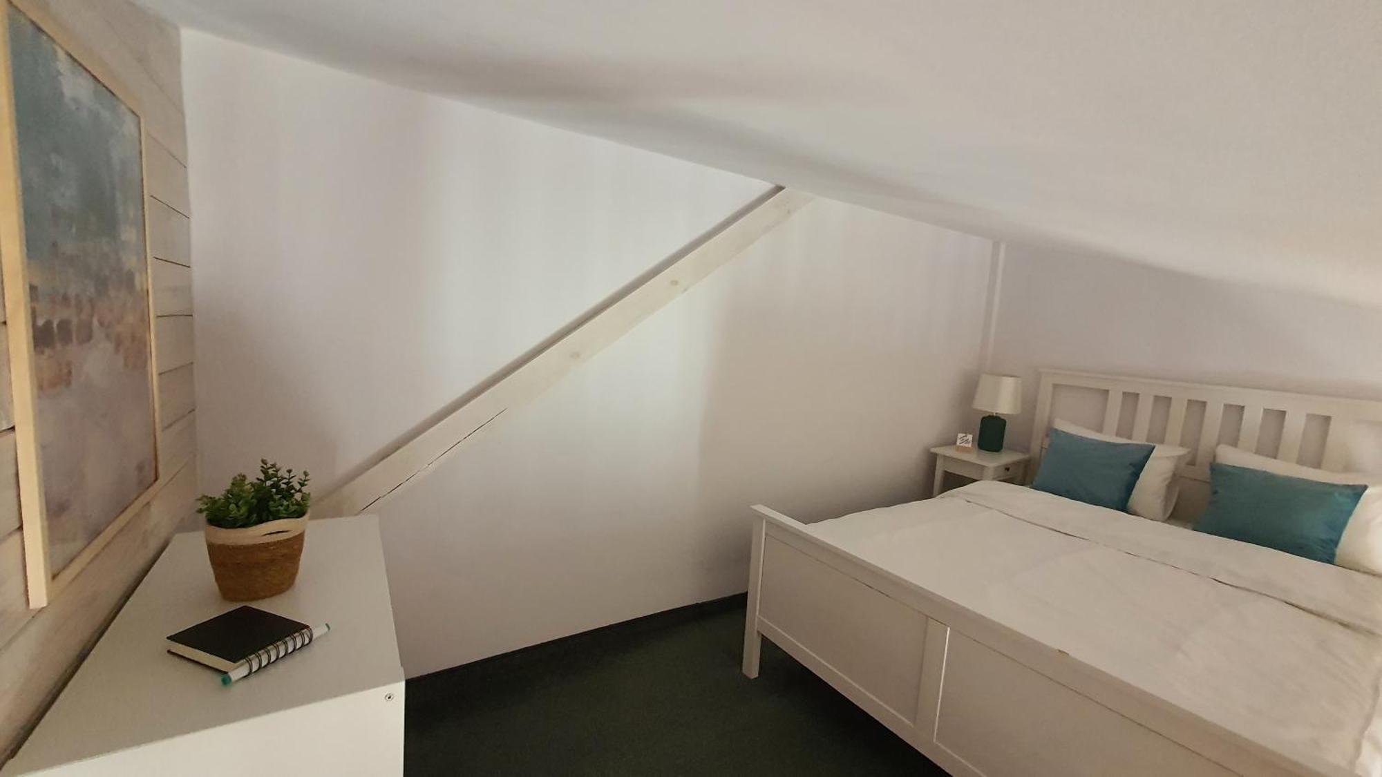 Babie Lato B&B Uniejow Dış mekan fotoğraf