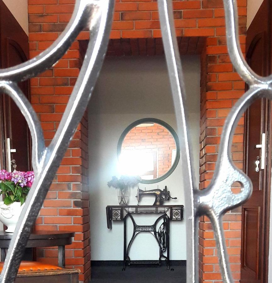 Babie Lato B&B Uniejow Dış mekan fotoğraf